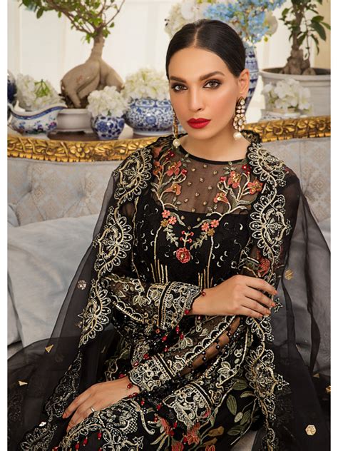 Gulaal pk - Gulaal - a textile brand based out of Lahore, Pakistan. The brand offers premium grade unstitched and stitched fabrics with luxurious embellishments, intricate designing, and our signature quality control processes. Shop online at www.gulaal.pk